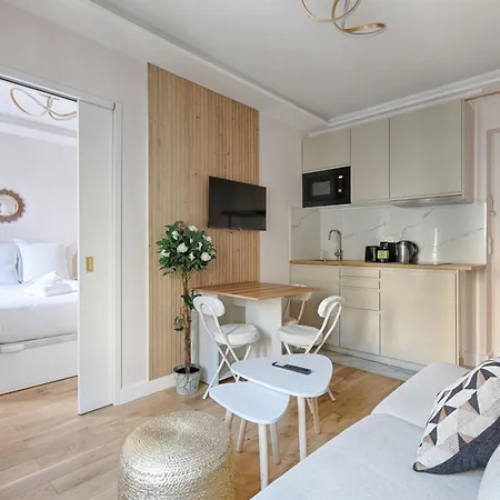 Apartmán De Charme Proche De La Tour Eiffel Paříž